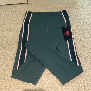 New Balance Studio Enlightened Tight size small NWT